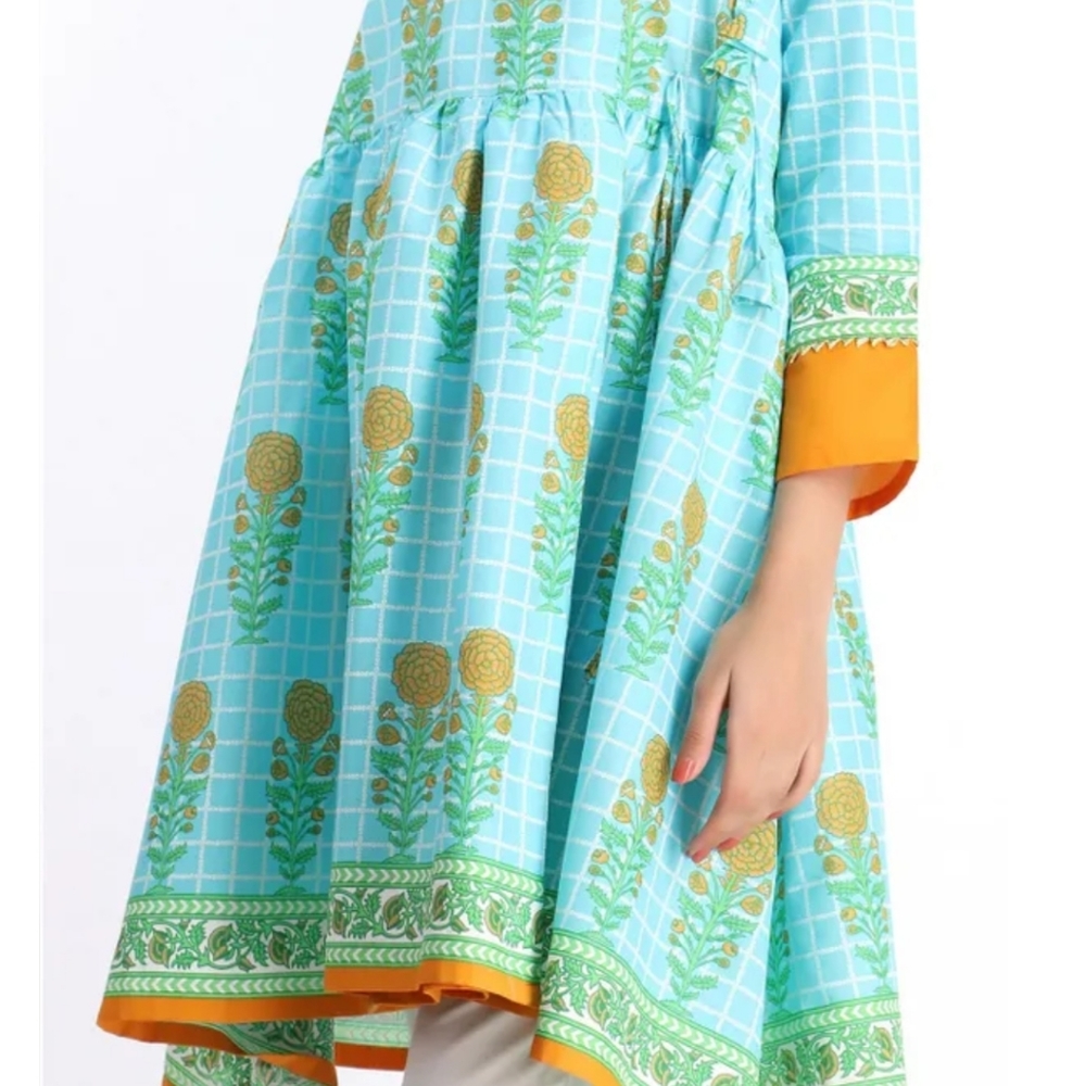 New Khaadi kurta for Women - Picture 3 of 11